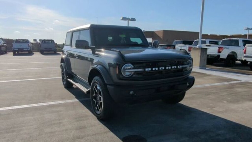 New 2026 Ford Bronco Outer Banks SUV