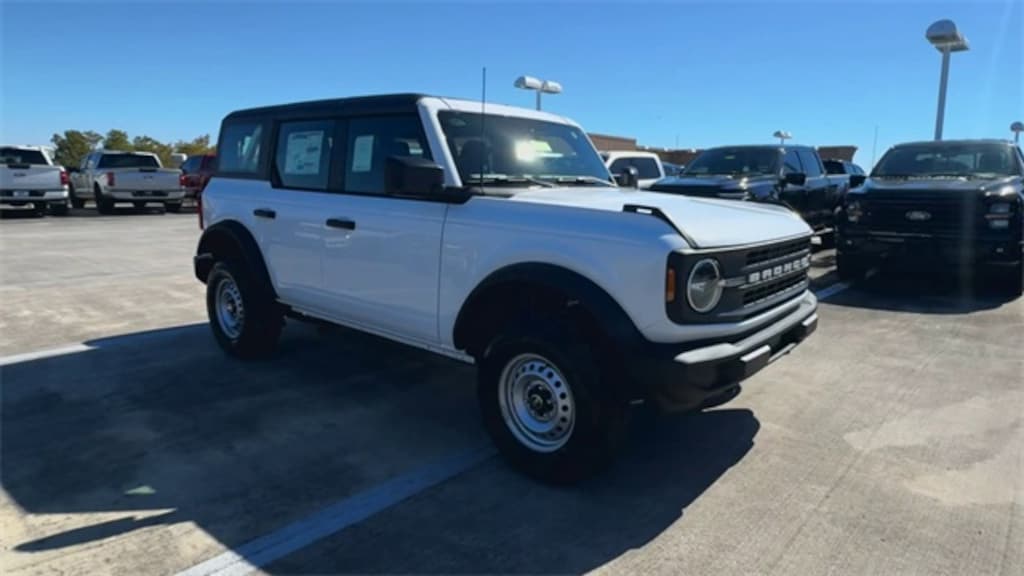 New 2025 Ford Bronco Base SUV