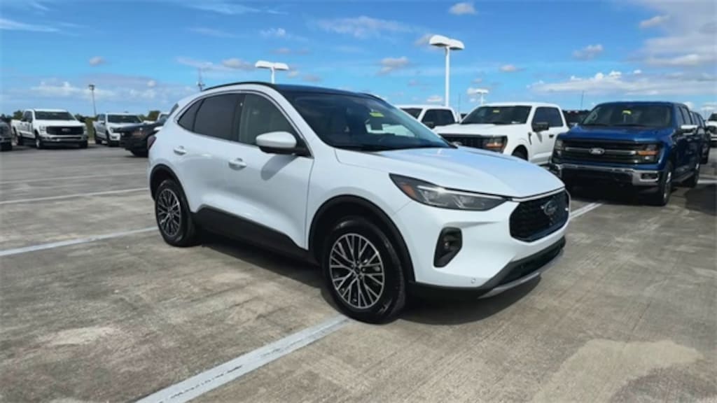 New 2026 Ford Escape PHEV SUV