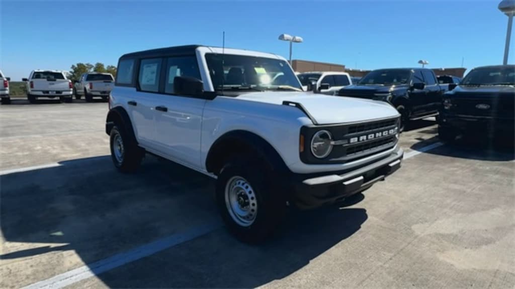 New 2025 Ford Bronco Base SUV