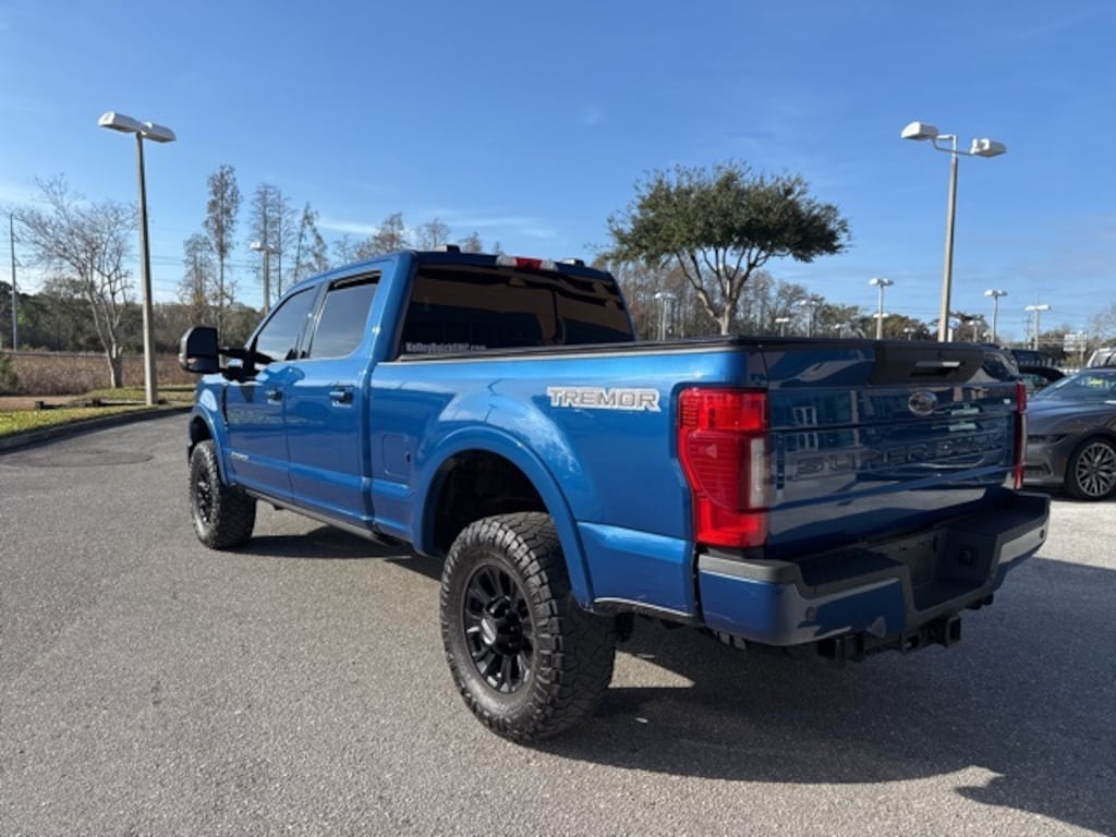 Used 2022 Ford F-250SD Lariat Truck