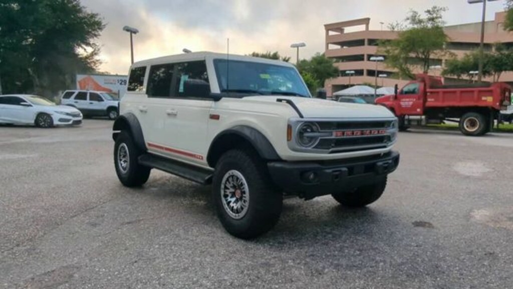 New 2026 Ford Bronco Outer Banks SUV