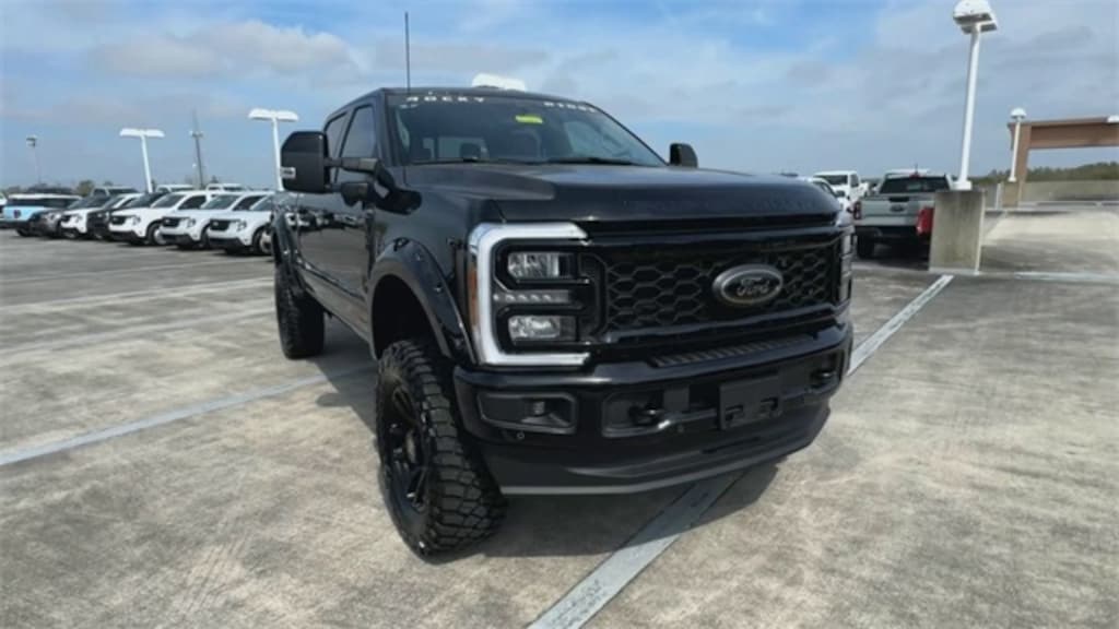 New 2025 Ford F-250 Truck Crew Cab
