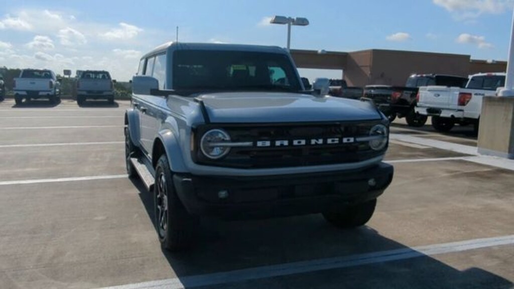 New 2026 Ford Bronco Outer Banks SUV