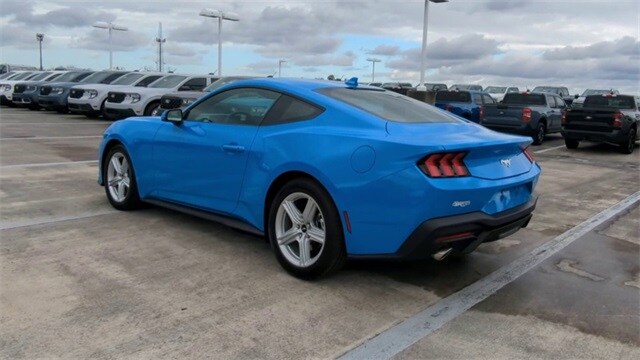 2026 Ford Mustang EcoBoost Fastback - Photo 18