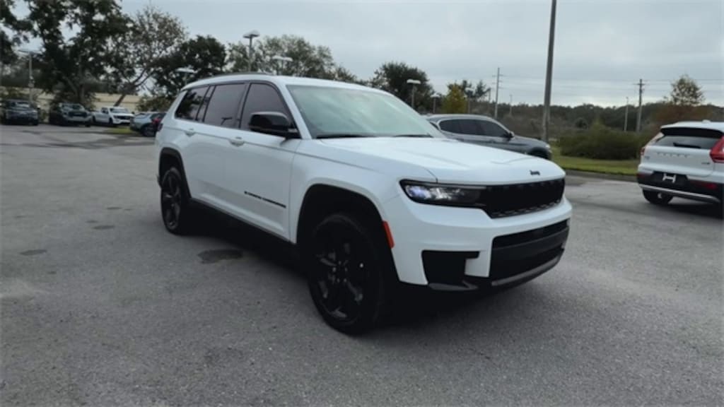 Certified 2025 Jeep Grand Cherokee L Altitude SUV