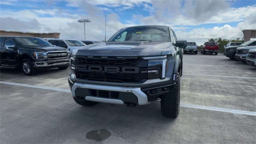 New 2025 Ford F-150 Raptor Truck SuperCrew Cab