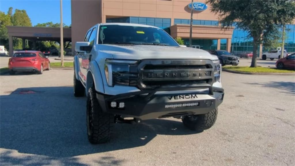 New 2025 Ford F-150 Lariat Truck SuperCrew Cab