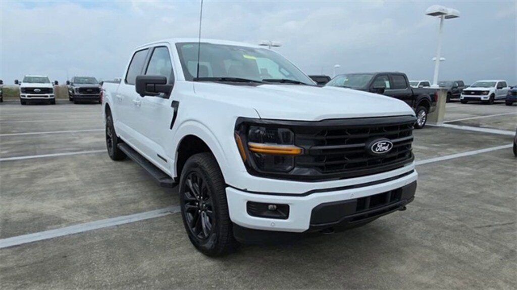 New 2025 Ford F-150 XLT Truck SuperCrew Cab