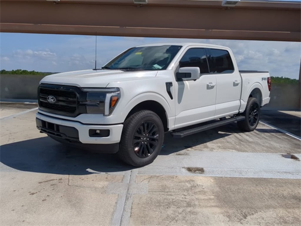 New 2025 Ford F-150 Lariat Truck SuperCrew Cab