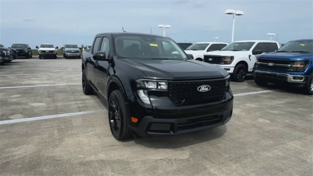 New 2025 Ford Maverick XLT Truck SuperCrew