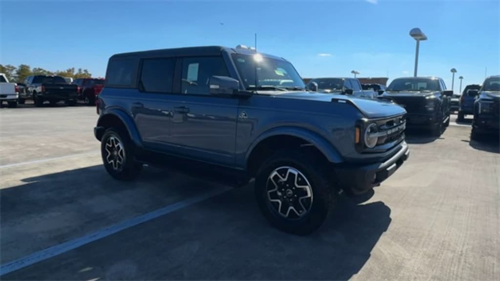 New 2025 Ford Bronco Outer Banks SUV