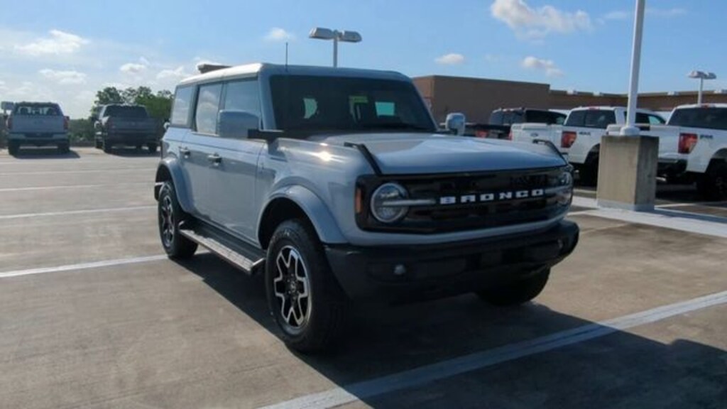 New 2026 Ford Bronco Outer Banks SUV