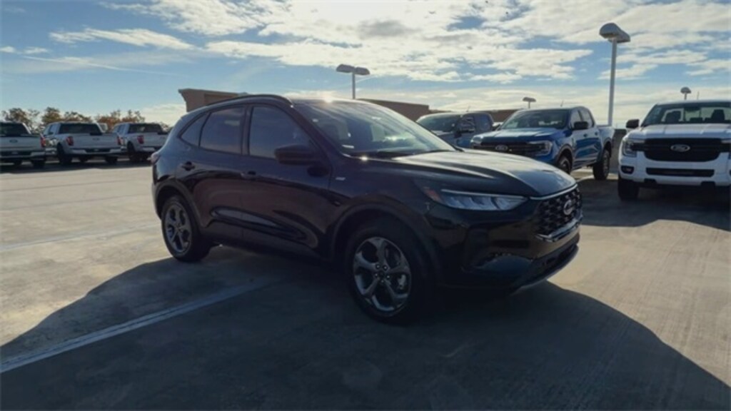 New 2026 Ford Escape ST-Line SUV