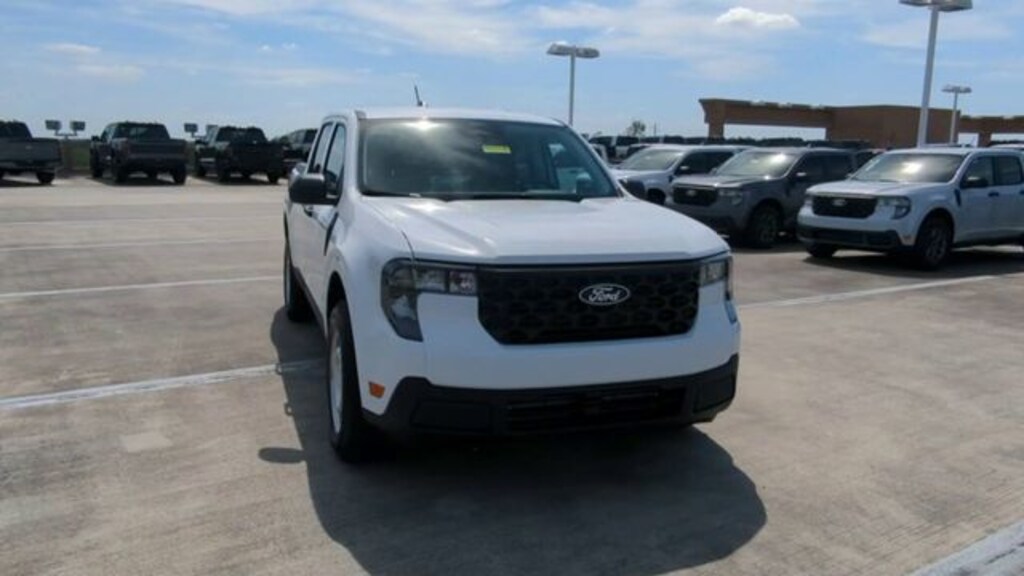 New 2026 Ford Maverick XL Truck SuperCrew