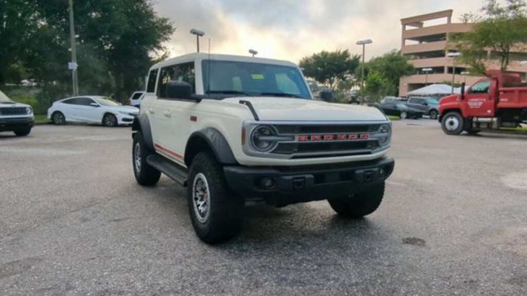 New 2026 Ford Bronco Outer Banks SUV