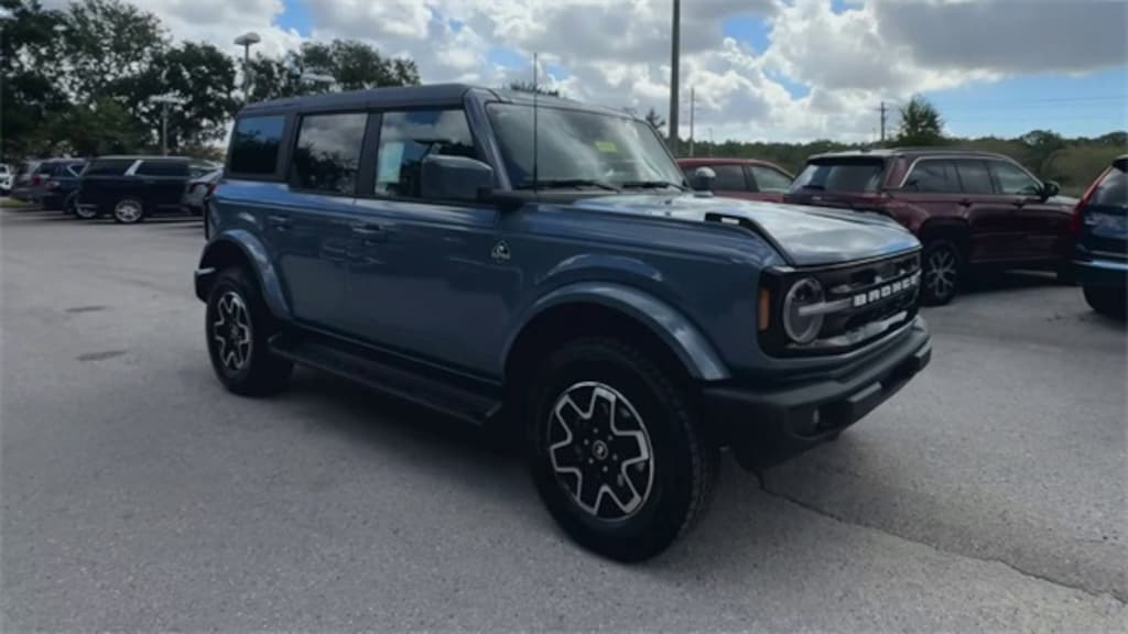 New 2025 Ford Bronco Outer Banks SUV