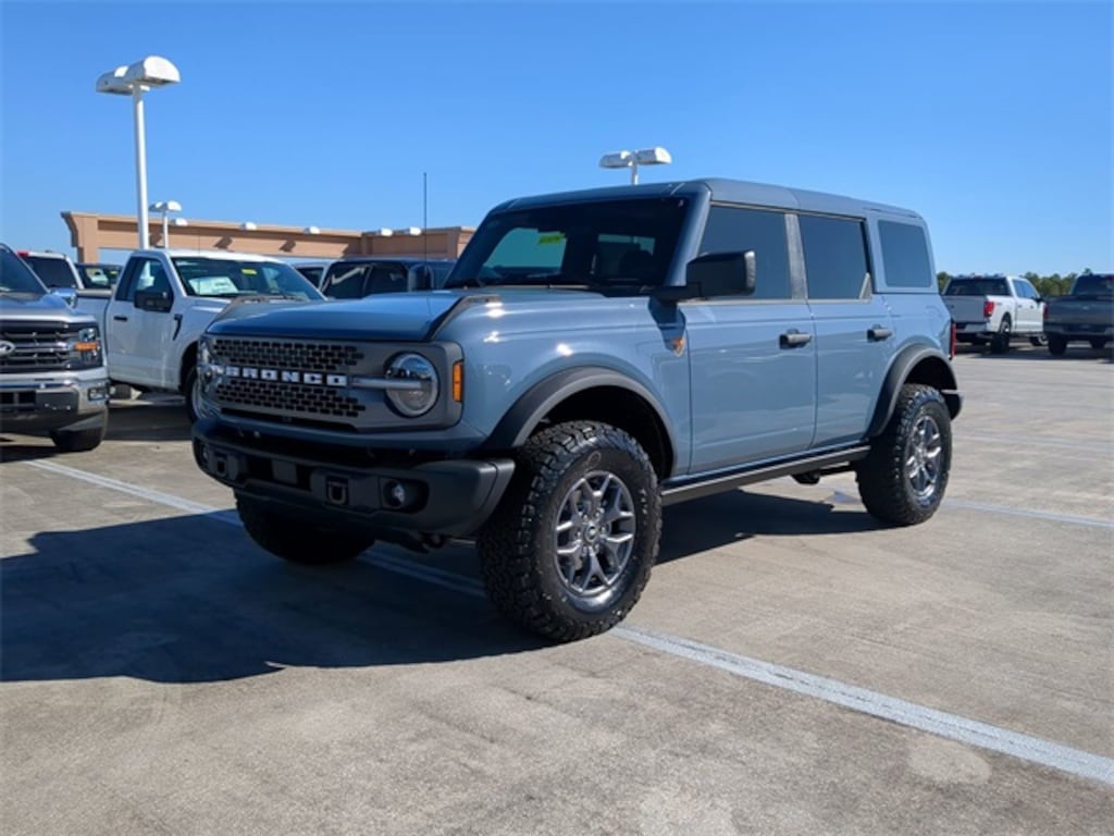 New 2025 Ford Bronco Badlands SUV
