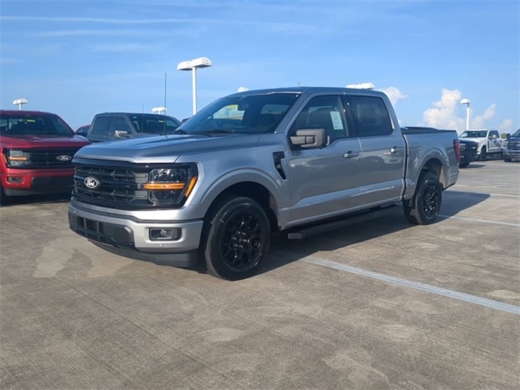 New 2025 Ford F-150 XLT Truck SuperCrew Cab