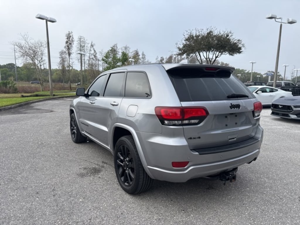 Used 2021 Jeep Grand Cherokee Laredo X SUV