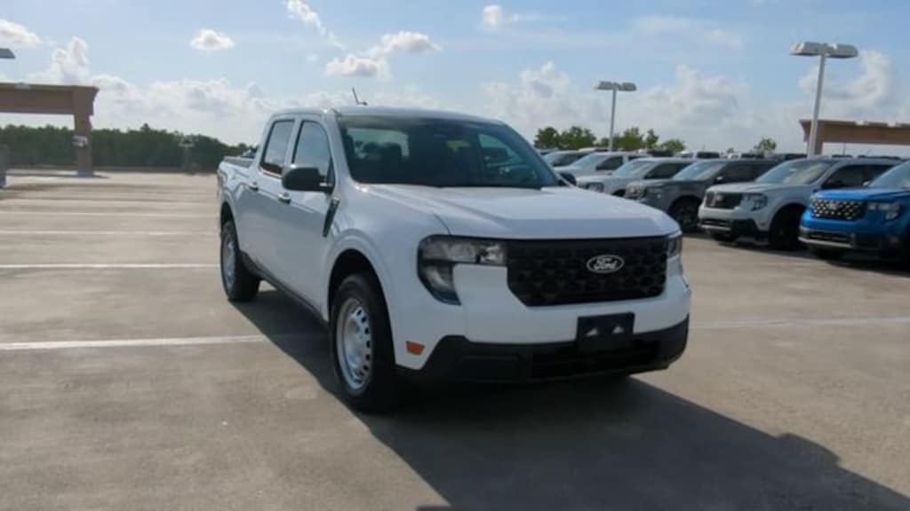 New 2026 Ford Maverick XL Truck SuperCrew