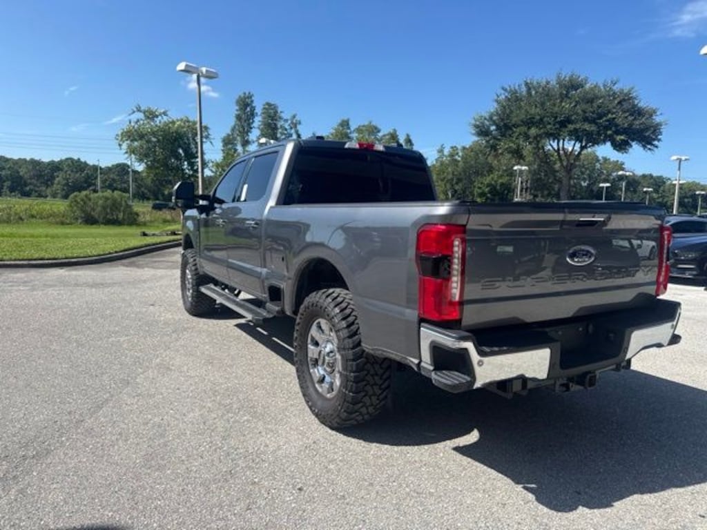 Certified 2024 Ford F-250SD Lariat Truck