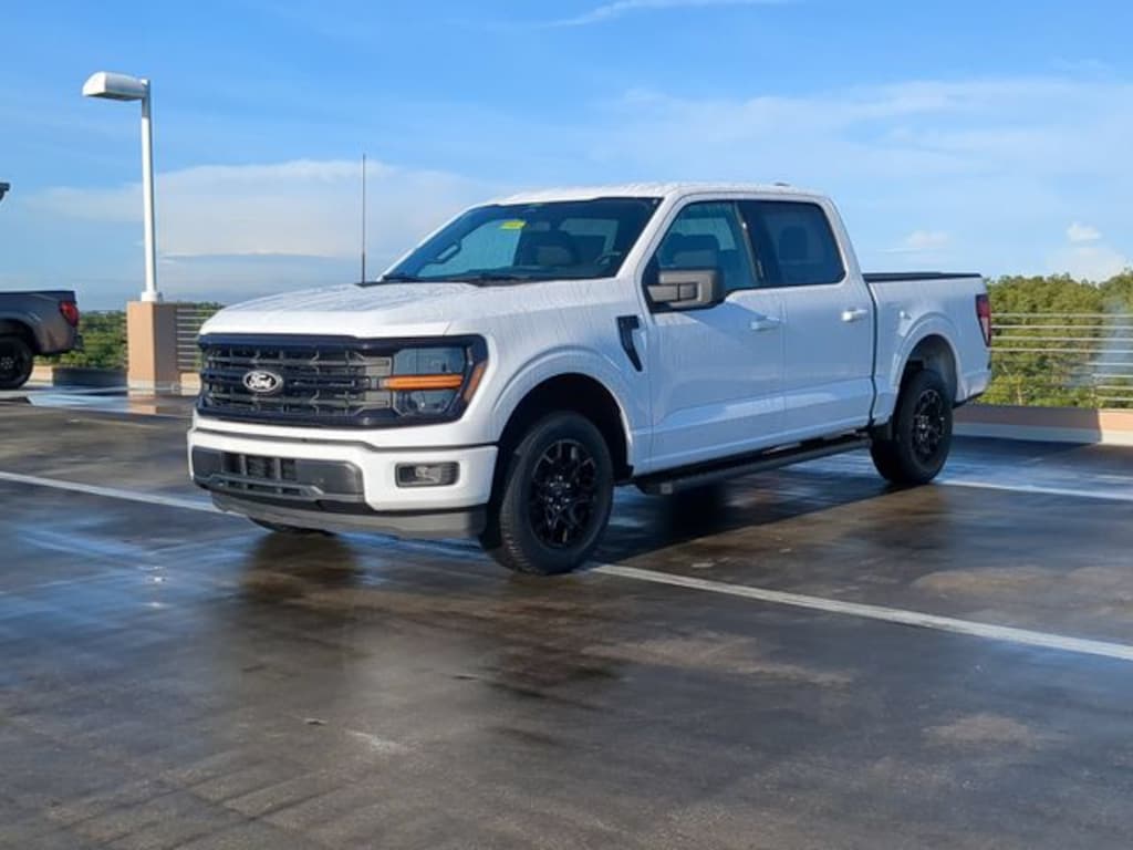 New 2026 Ford F-150 XLT Truck SuperCrew Cab