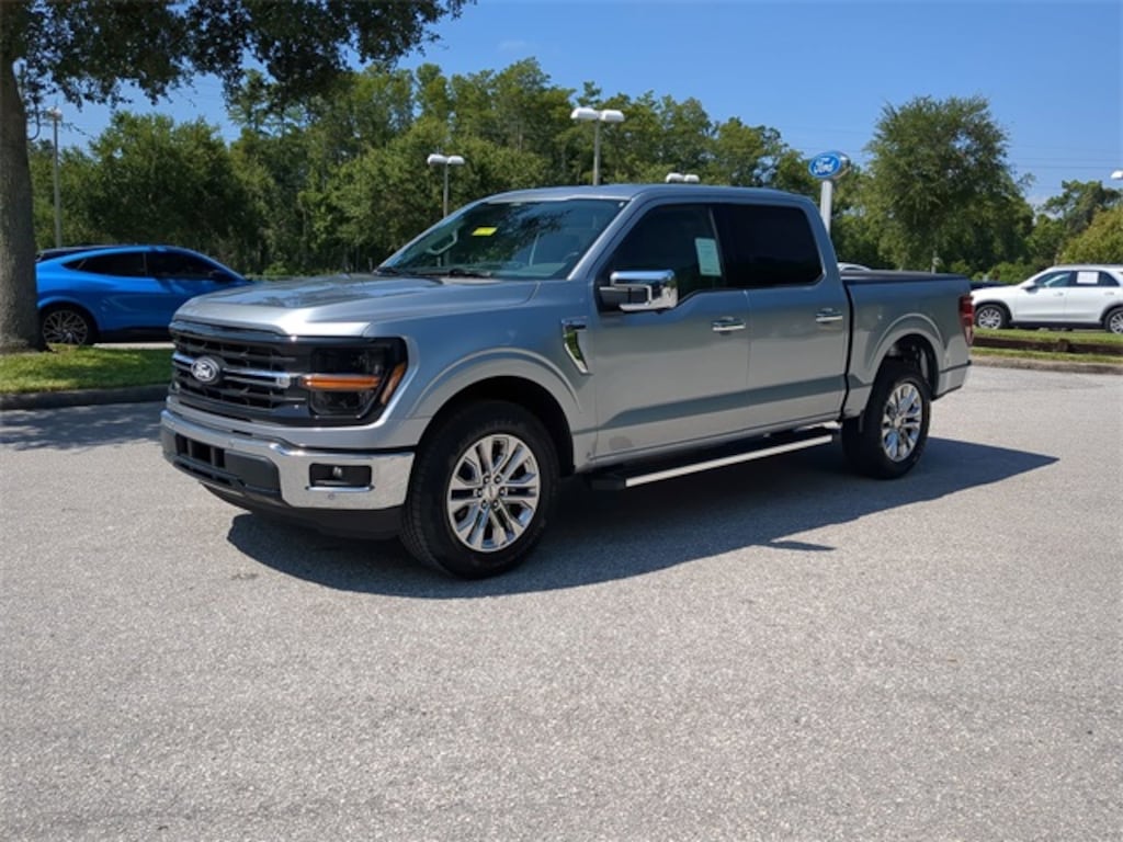 New 2025 Ford F-150 XLT Truck SuperCrew Cab