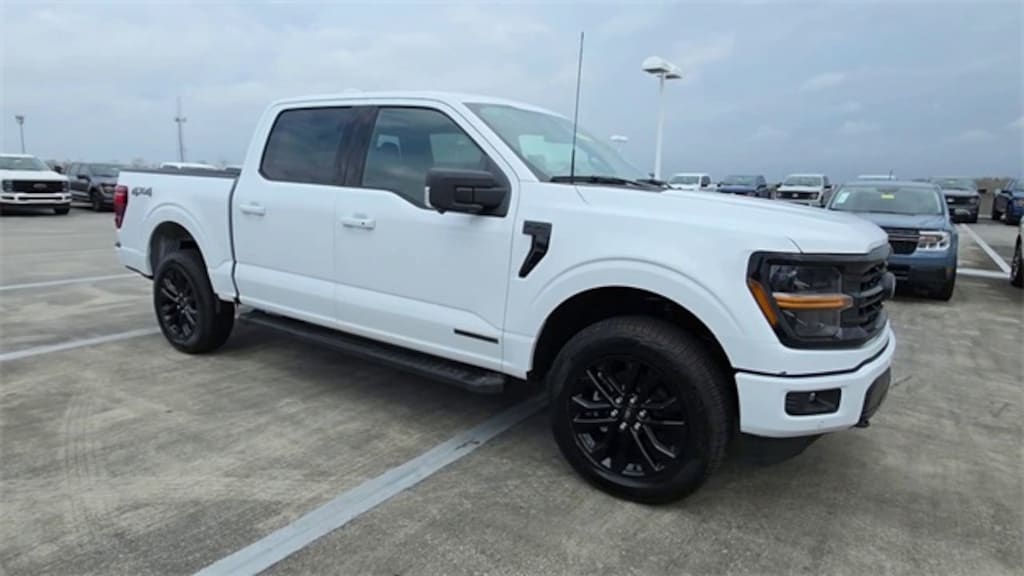 New 2025 Ford F-150 XLT Truck SuperCrew Cab