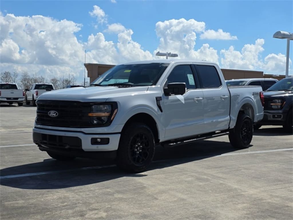 New 2025 Ford F-150 XLT Truck SuperCrew Cab