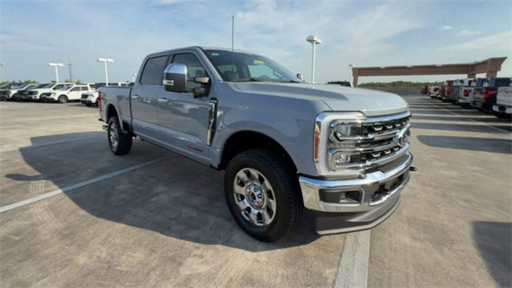 New 2025 Ford F-250 Truck Crew Cab