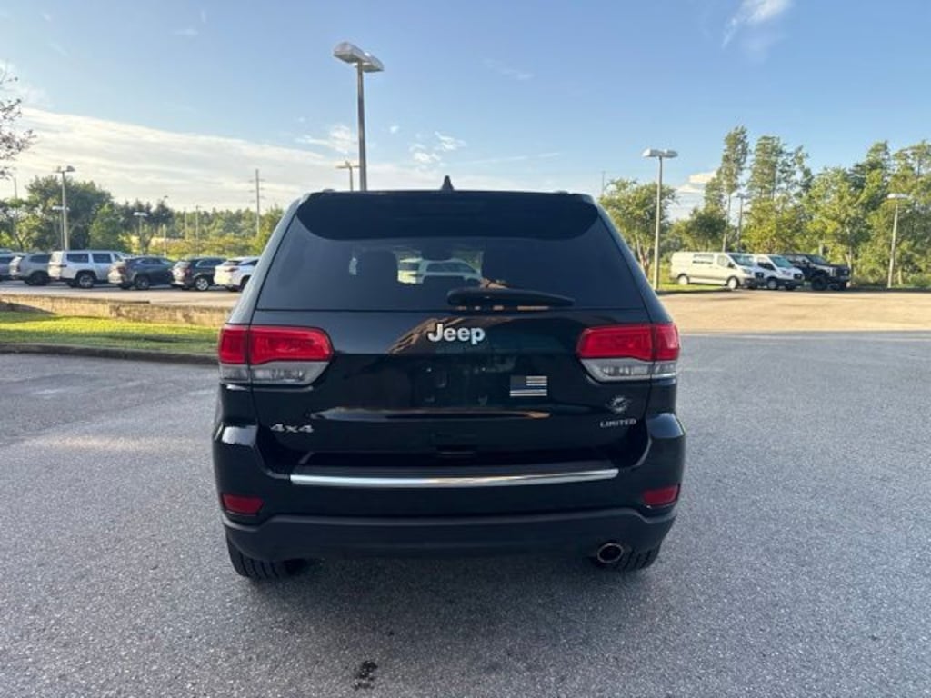 Used 2018 Jeep Grand Cherokee Limited SUV
