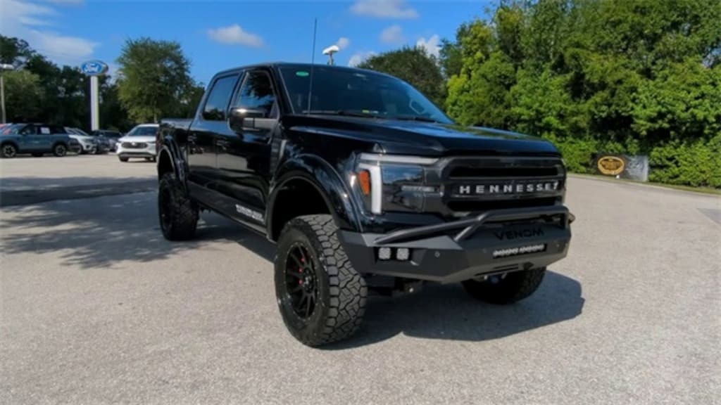 New 2025 Ford F-150 Lariat Truck SuperCrew Cab