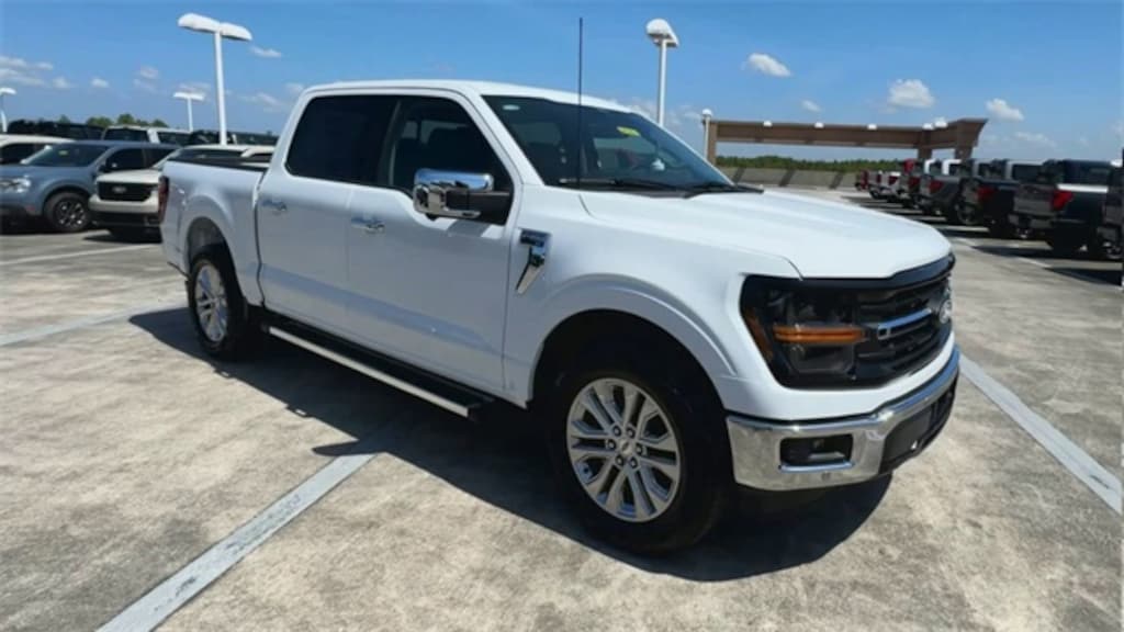 New 2025 Ford F-150 XLT Truck SuperCrew Cab