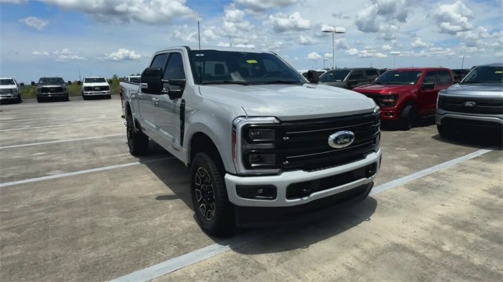 New 2025 Ford F-250 Truck Crew Cab