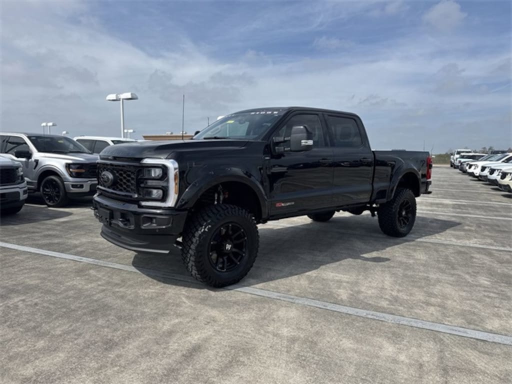 New 2025 Ford F-250 Truck Crew Cab