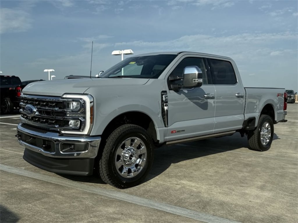 New 2025 Ford F-250 Truck Crew Cab