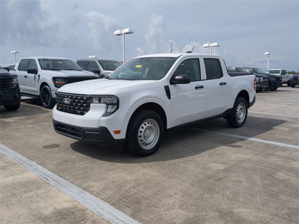 New 2025 Ford Maverick XL Truck SuperCrew