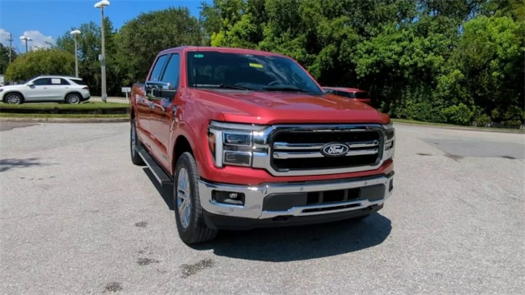 New 2025 Ford F-150 Lariat Truck SuperCrew Cab