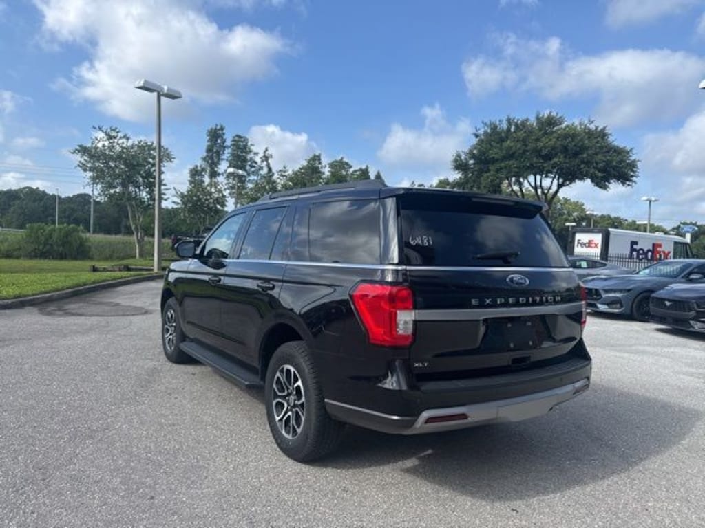 Used 2024 Ford Expedition XLT SUV