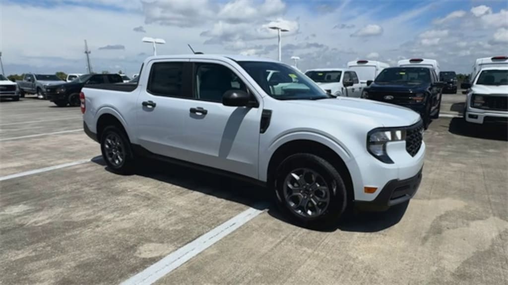 New 2025 Ford Maverick XLT Truck SuperCrew