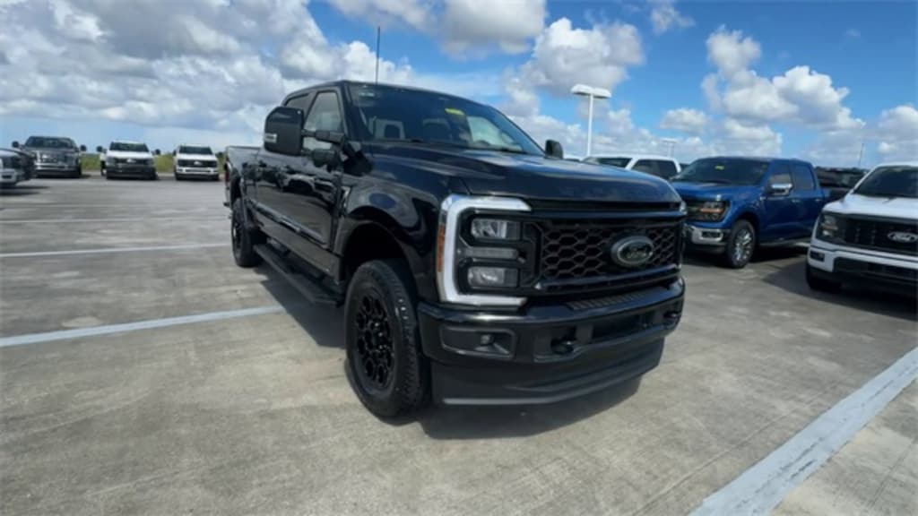 New 2026 Ford F-250 Truck Crew Cab