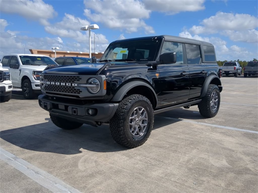 New 2025 Ford Bronco Badlands SUV