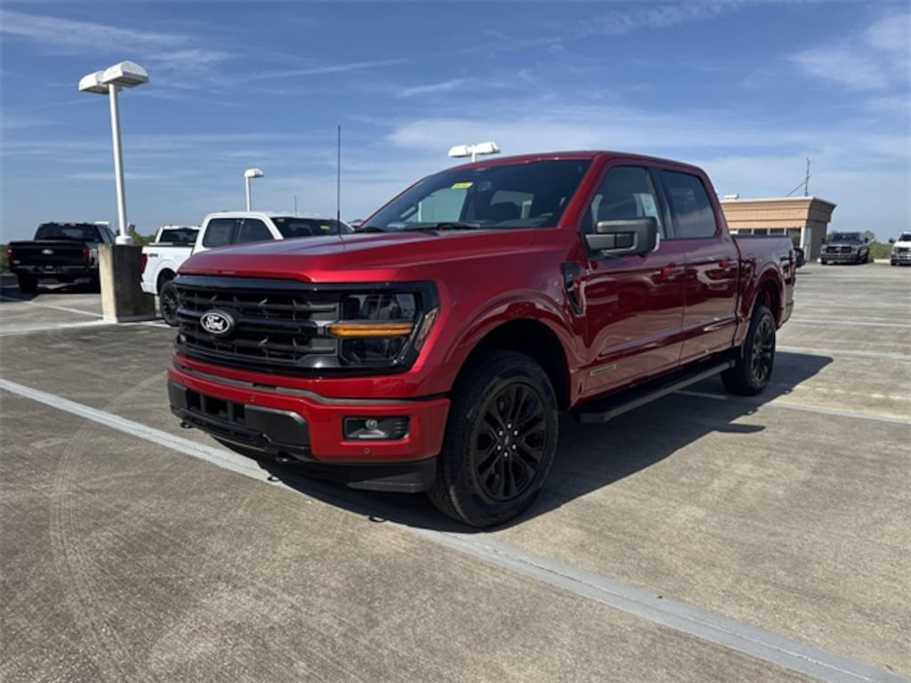 New 2025 Ford F-150 XLT Truck SuperCrew Cab