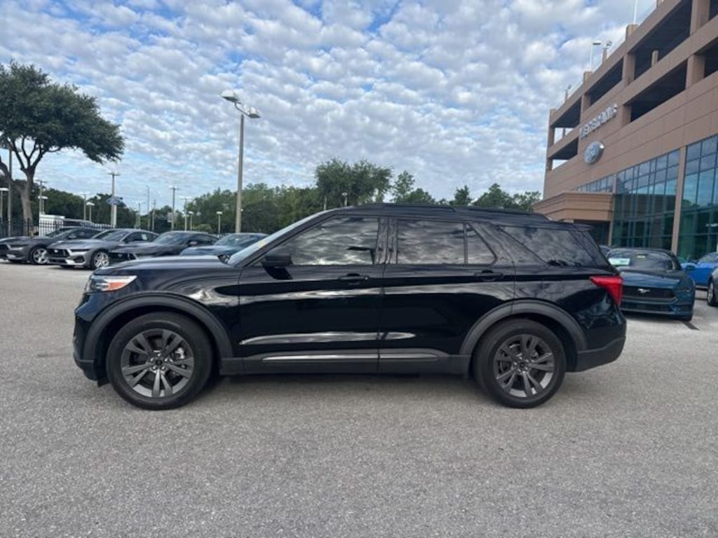 Used 2021 Ford Explorer XLT SUV