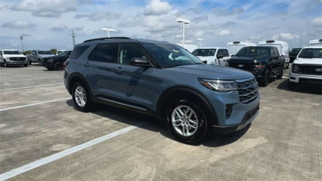 New 2025 Ford Explorer Active SUV