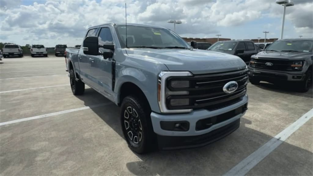 New 2025 Ford F-250 Truck Crew Cab