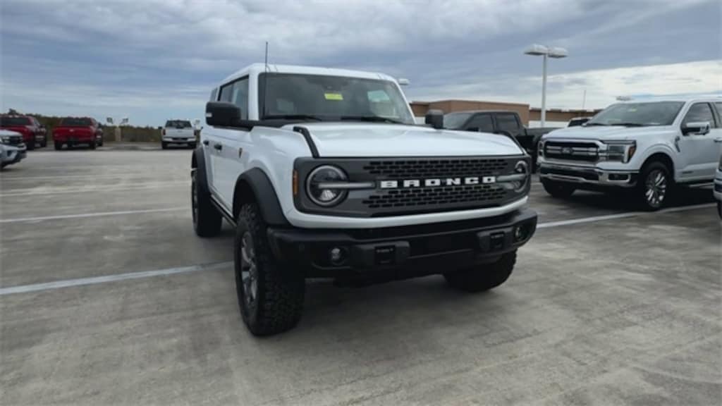 New 2025 Ford Bronco Badlands SUV
