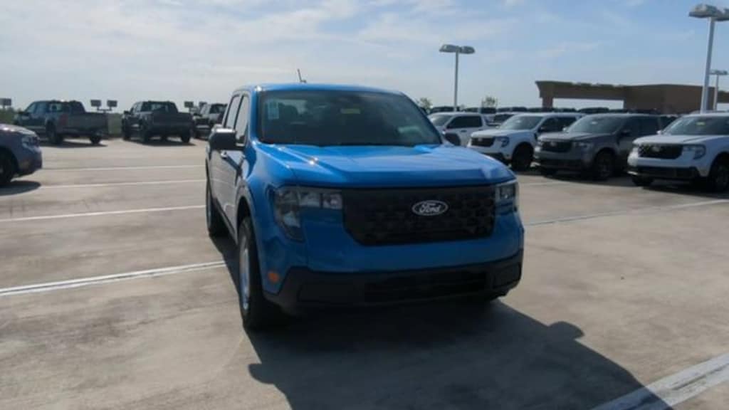New 2026 Ford Maverick XL Truck SuperCrew