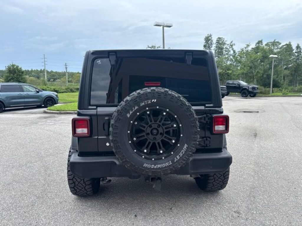 Used 2018 Jeep Wrangler Unlimited Sport S SUV